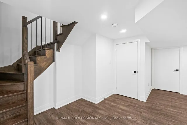 Additional image 40 of 11 Odessa Ave