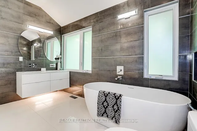 Additional image 29 of 46 Broadleaf Rd