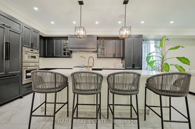 Additional image 11 of 32 Bradfield Ave