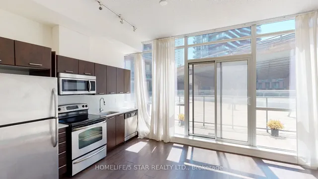 Additional image 3 of 169 FORT YORK Blvd Unit 218