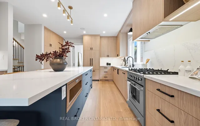 Additional image 24 of 94 Prince Edward Dr