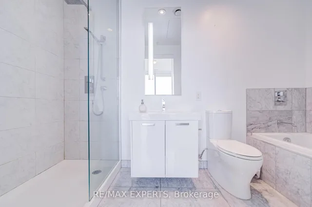 Additional image 27 of 629 King St Unit 1418