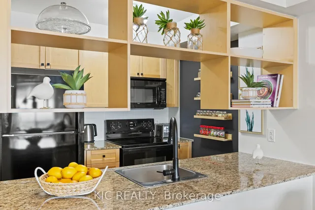 Additional image 9 of 181 Village Green Sq Unit 2312