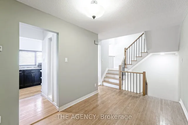 Additional image 16 of 90 Castlebury Cres Unit 21