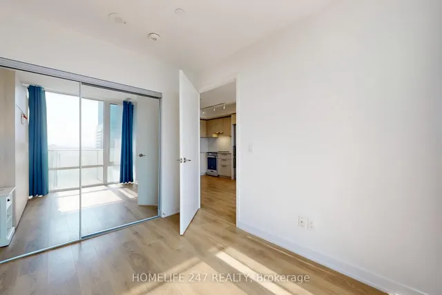 Additional image 31 of 501 Yonge St Unit 2701