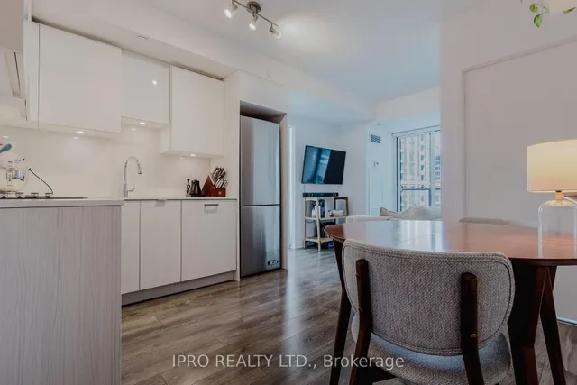 Additional image 15 of 195 Redpath Ave Unit 712