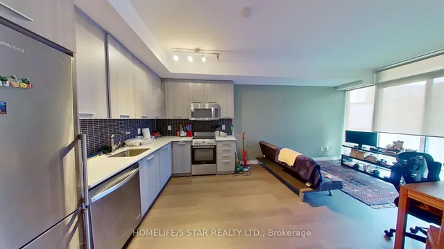 Additional image 4 of 105 George St Unit 302