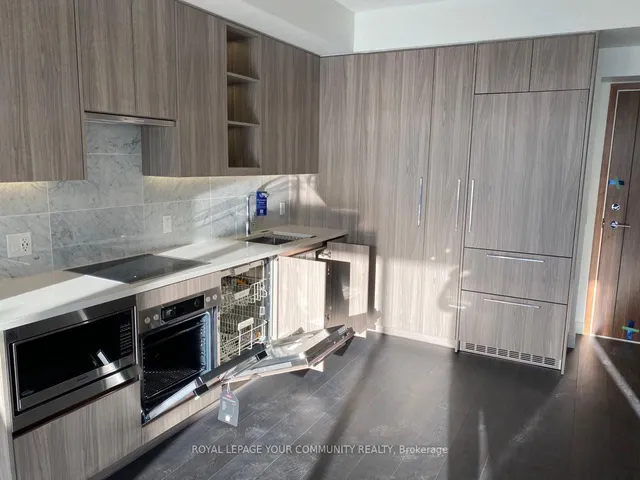 Additional image 7 of 95 Mcmahon Dr Unit #3906