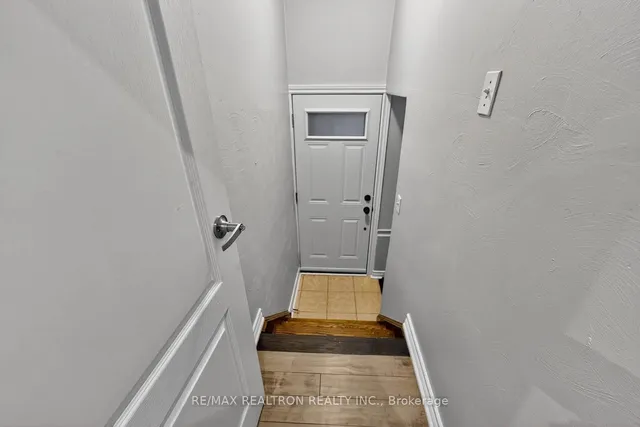 Additional image 33 of 58 Leahann Dr