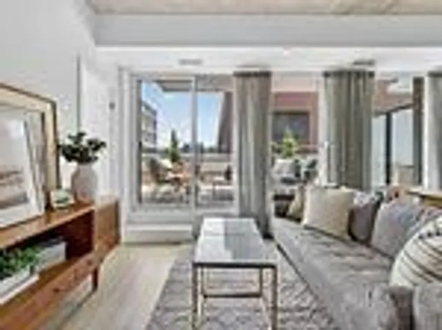 Additional image 30 of 45 Baseball St Unit 208