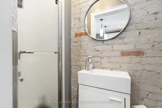 Additional image 29 of 1008 Woodbine Ave