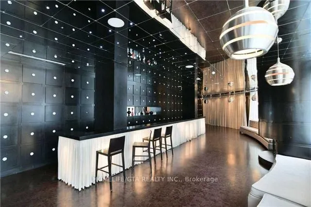 Additional image 6 of 20 Blue Jays Way Unit 809