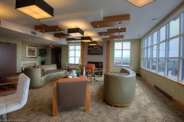 Additional image 16 of 112 Benton St Unit 207