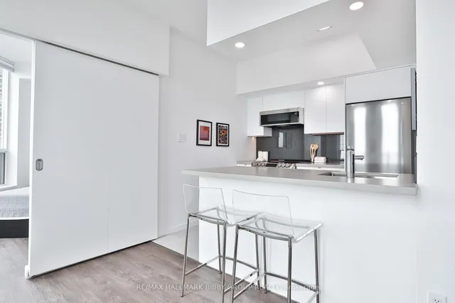 Additional image 8 of 230 Queens Quay Unit 1521