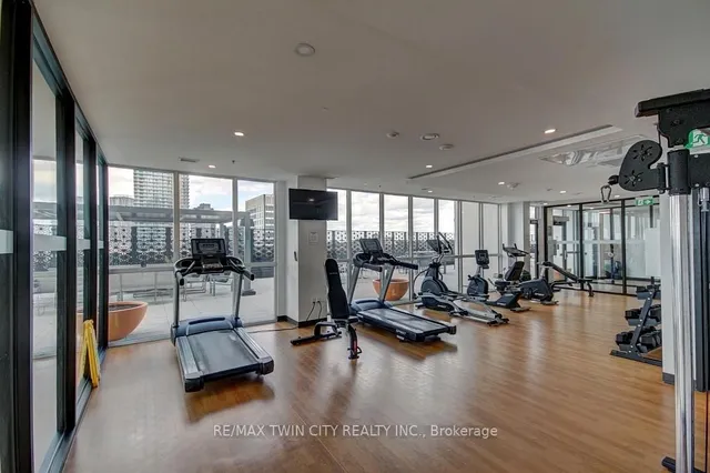 Additional image 23 of 60 Charles St Unit 1805