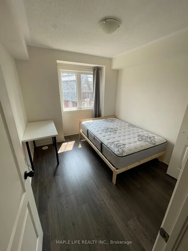 Additional image 15 of 12 EATON PARK Lane Unit 8