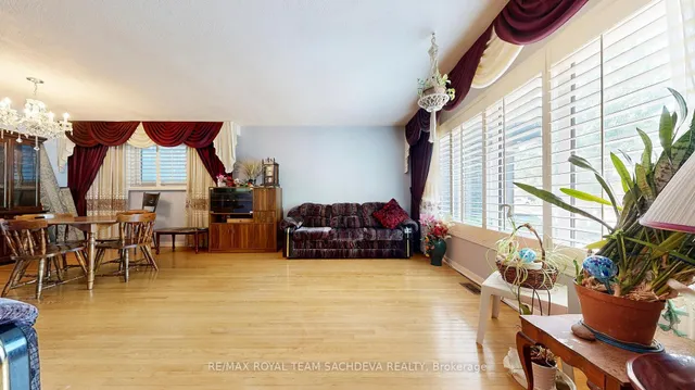 Additional image 8 of 765 Morrish Rd