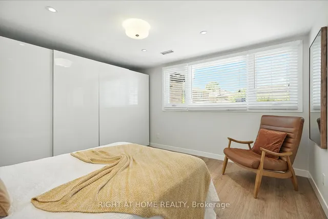 Additional image 27 of 142 Sloane Ave