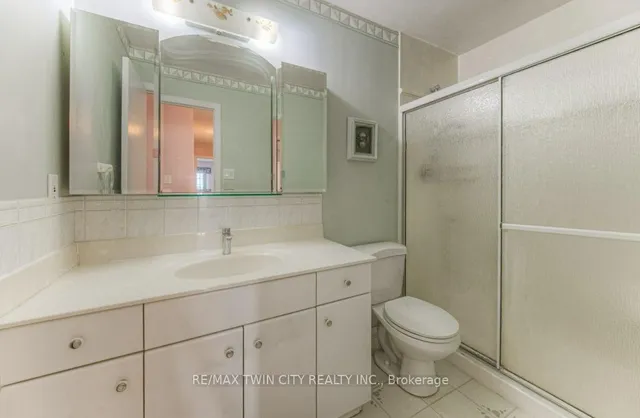 Additional image 18 of 38 Charnwood Crt