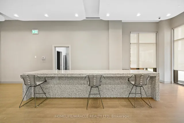 Additional image 35 of 30 Meadowglen Pl Unit 2002