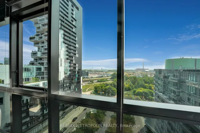 Additional image 14 of 21 Lawren Harris Sq Unit 1213