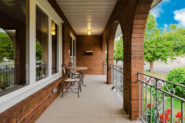 Additional image 4 of 142 Gracefield Ave