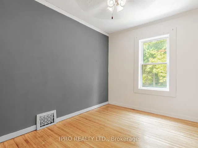 Additional image 16 of 244 King Edward Ave