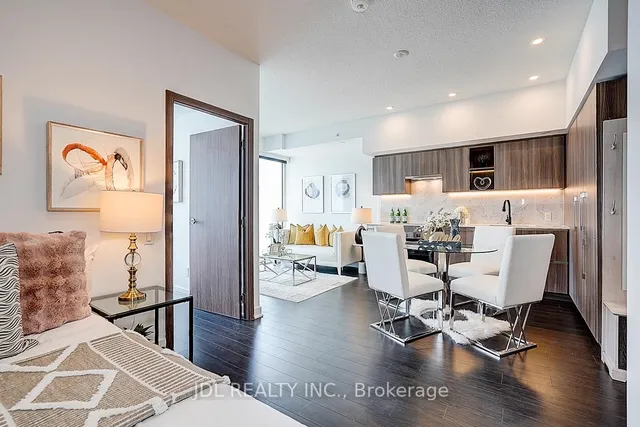 Additional image 9 of 19 Bathurst St Unit 3709