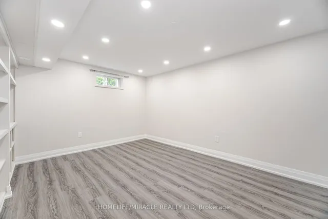 Additional image 34 of 81 Pettibone Sq