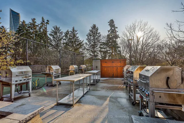 Additional image 32 of 2267 Lakeshore Blvd Unit 216
