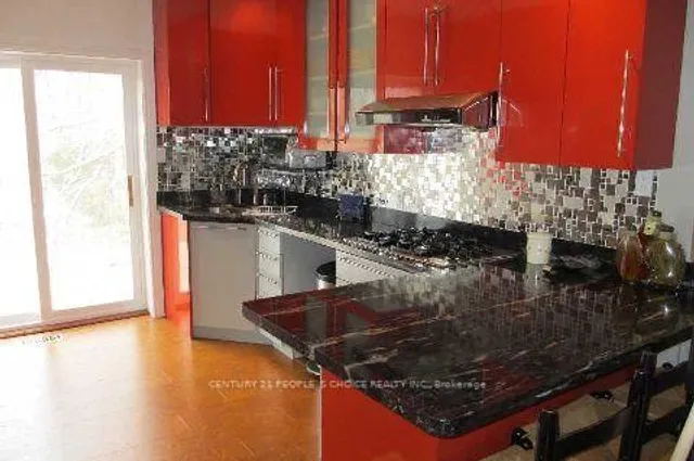 Additional image 3 of 34 Fairwood Cres