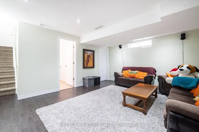 Additional image 32 of 682 Activa Ave