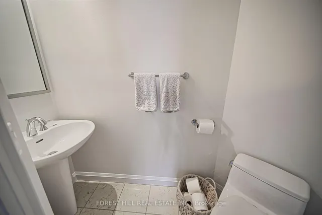 Additional image 19 of 3 McAlpine St Unit 501