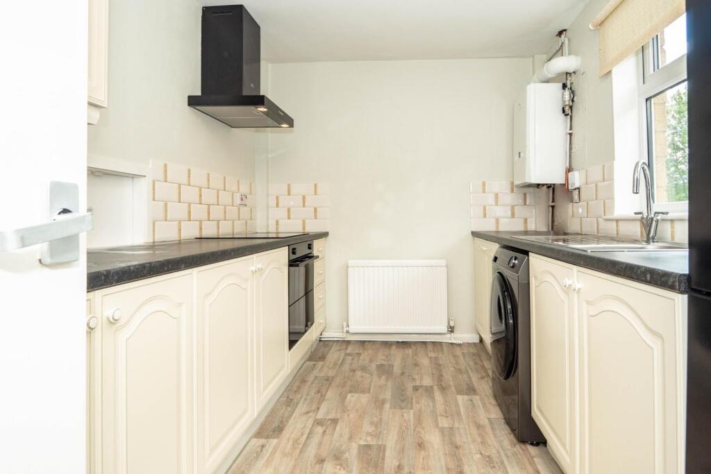 Additional image 13 of Oastler Road, Shipley