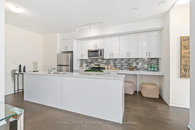 Additional image 5 of 1972R Victoria Park Ave Unit 30