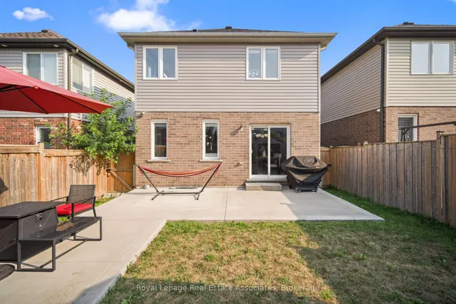 Additional image 47 of 439 Moorlands Cres