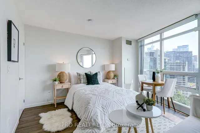 Additional image 4 of 219 Fort York Blvd Unit 1407