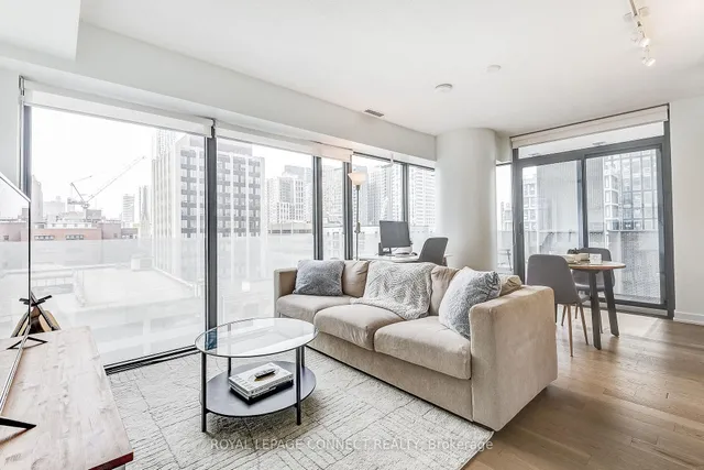 Additional image 2 of 25 Richmond St Unit 902