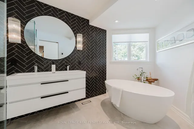 Additional image 29 of 106 Princess Margaret Blvd