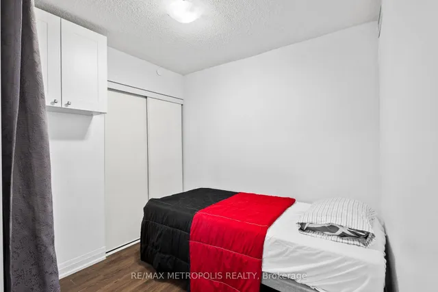 Additional image 14 of 20 Meadowglen Pl Unit 2310