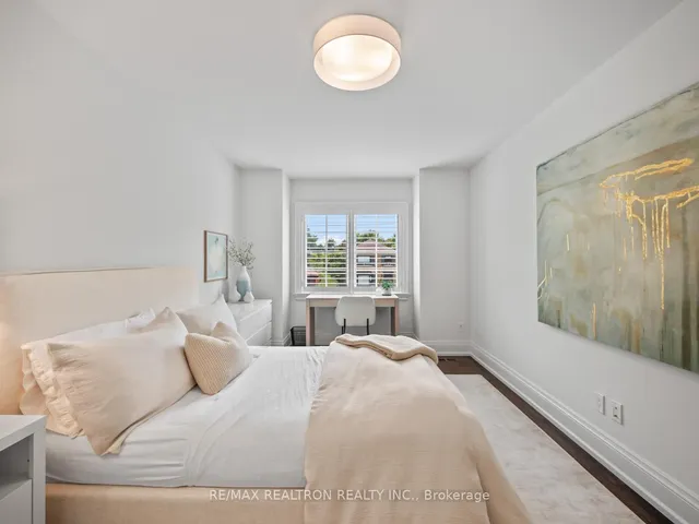 Additional image 26 of 18 Corwin Cres