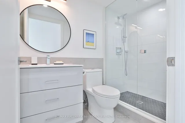 Additional image 17 of 230 Queens Quay Unit 1521