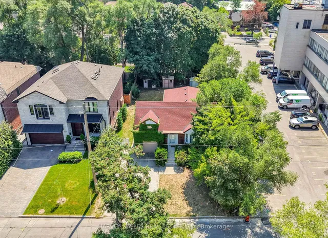 Additional image 20 of 547 Douglas Ave