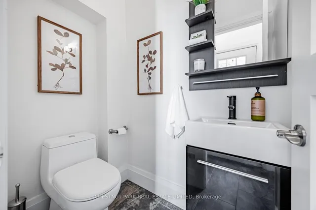 Additional image 16 of 532 Perth Ave