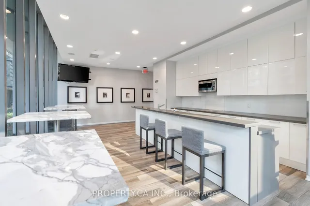 Additional image 38 of 33 Charles St Unit 3606