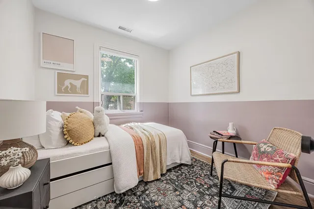 Additional image 16 of 118 Whitmore Ave