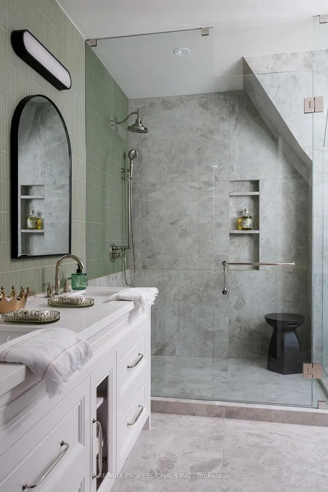 Additional image 43 of 30 Dacre Cres