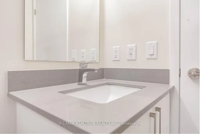 Additional image 26 of 38 Monte Kwinter Crt Unit 627