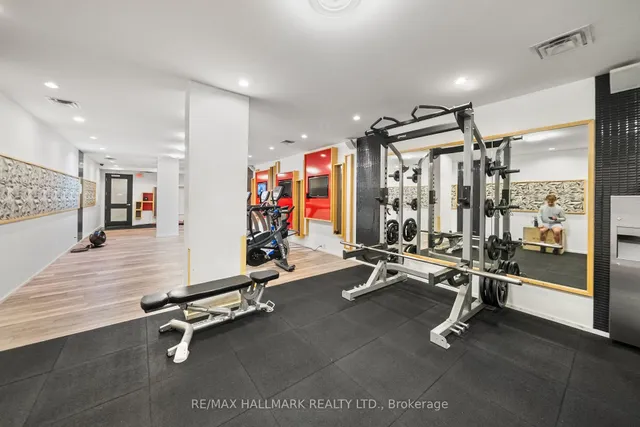 Additional image 39 of 569 King St Unit 503