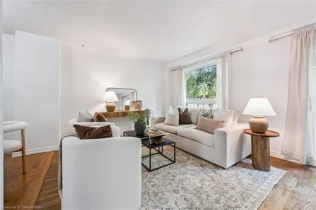 Additional image 15 of 32 Mowat Blvd Unit 52